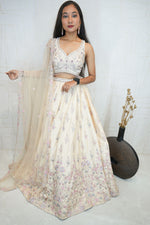 Embroidered Lehenga Set (Ivory)