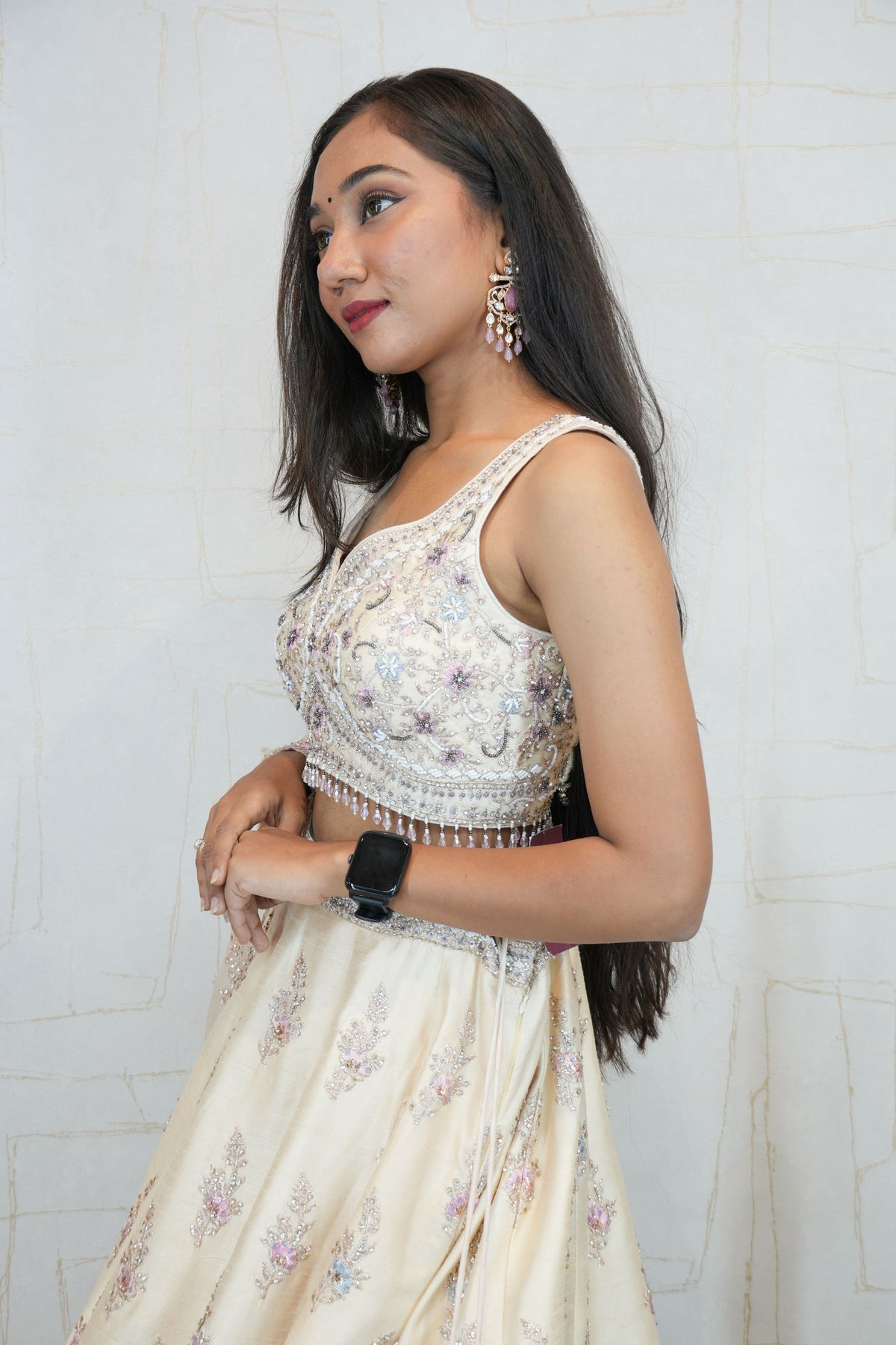 Embroidered Lehenga Set (Ivory)