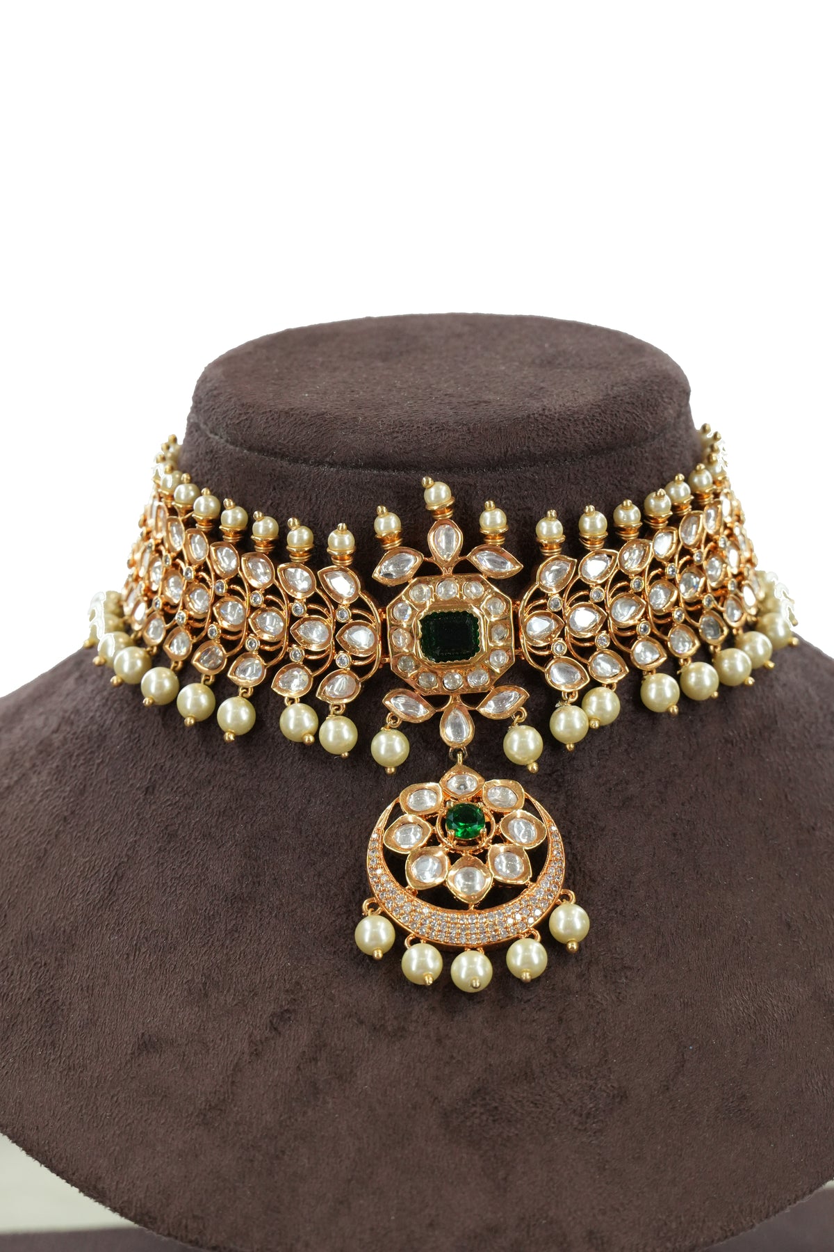 Elegant Green Choker Necklace with Earrings
