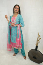 Handcrafted Embroidered Ethnic Kurta Set