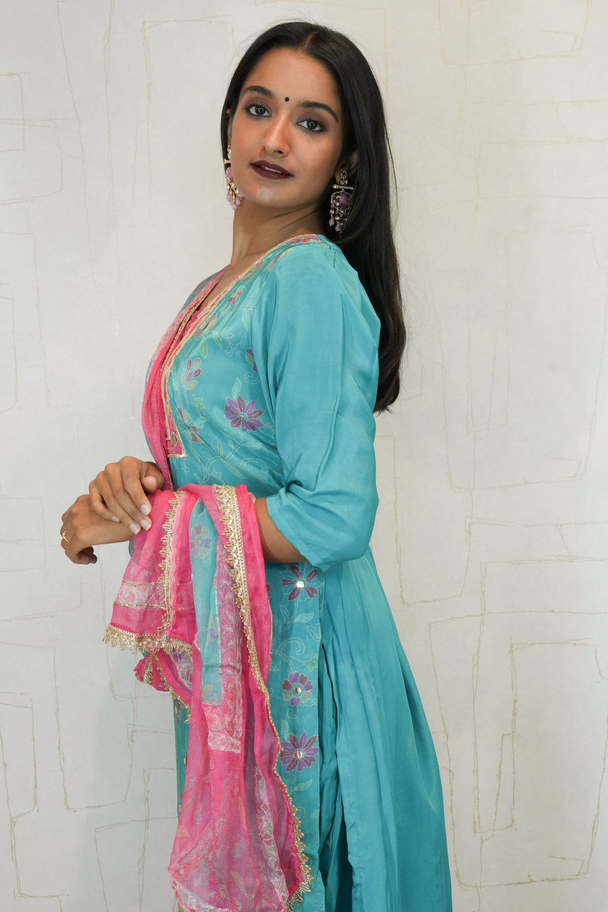 Handcrafted Embroidered Ethnic Kurta Set