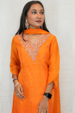 Handcrafted Embroidered Kurta Set (Orange & Pink)