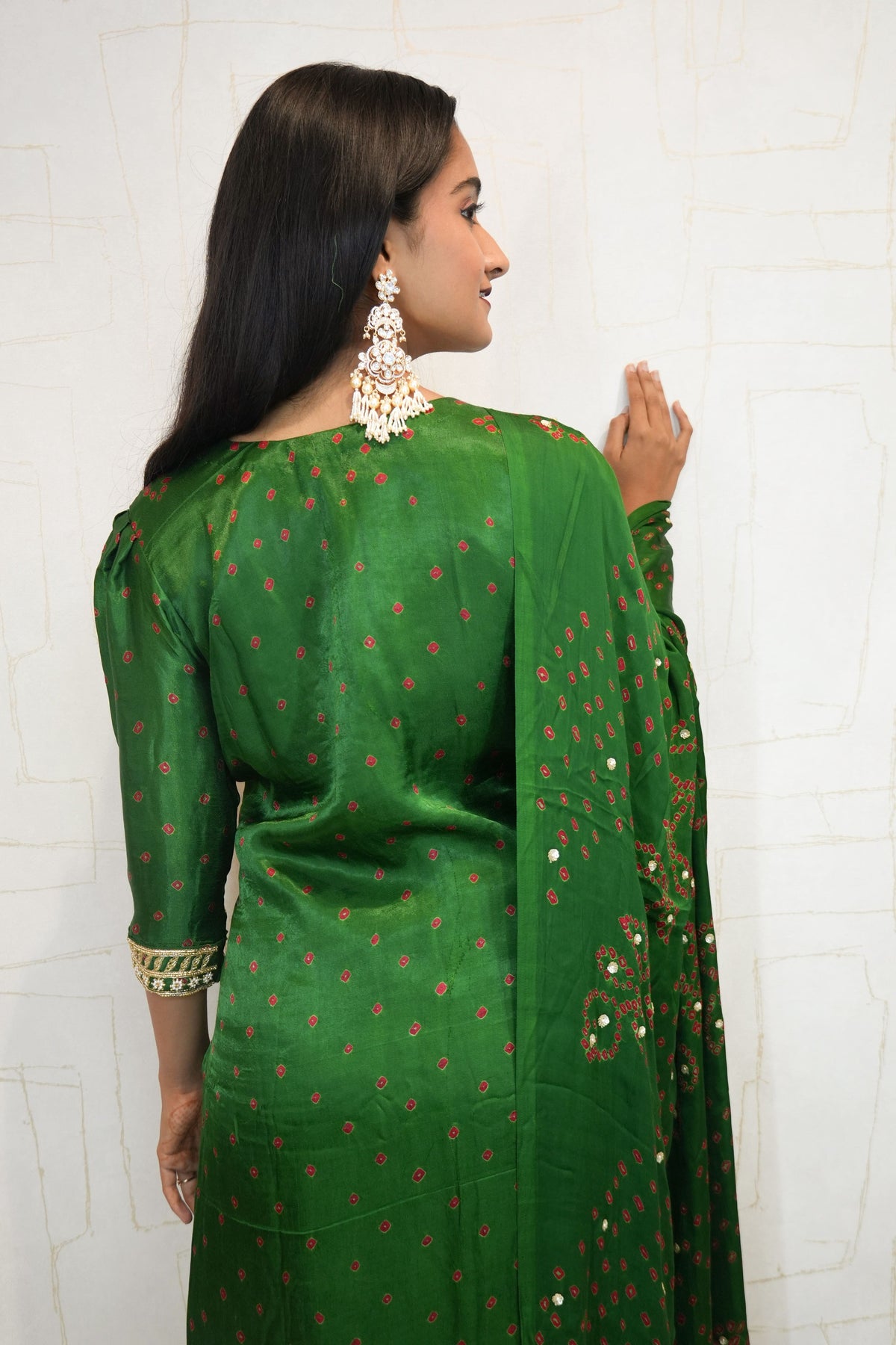 Deep Emerald Green Handcrafted Luxurious Bandhani Suit Set