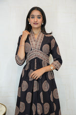 Cotton Linen Stitched Anarkali Gown(Black)