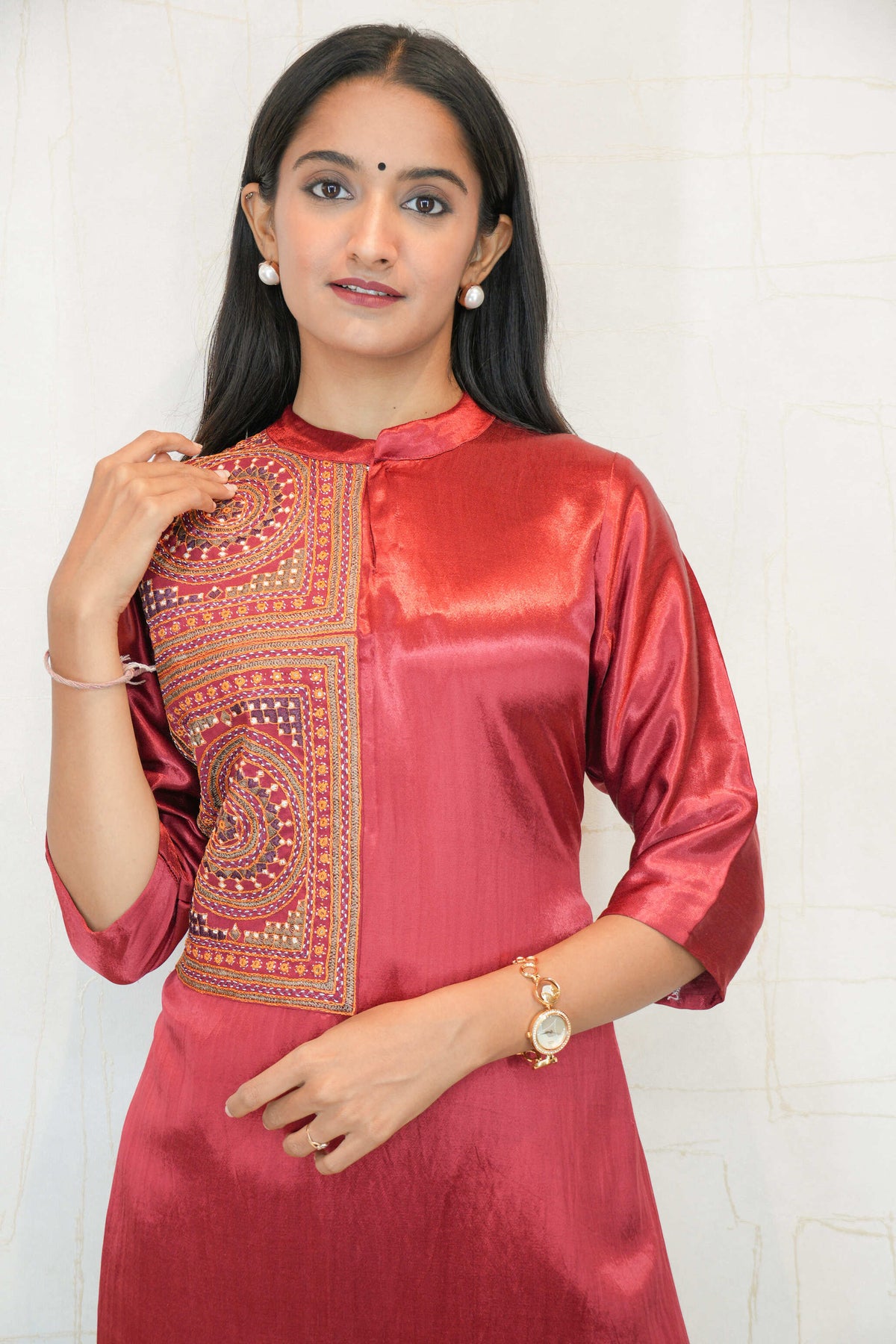 Women Embroidered Cotton Blend A-line Kurta(Maroon)