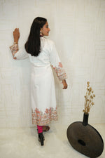 Elegant White Kurti (XXL)