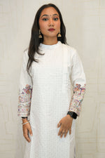 Elegant White Kurti (XL)