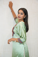 Women Embroidered Cotton Silk Straight Kurta(Light Green)