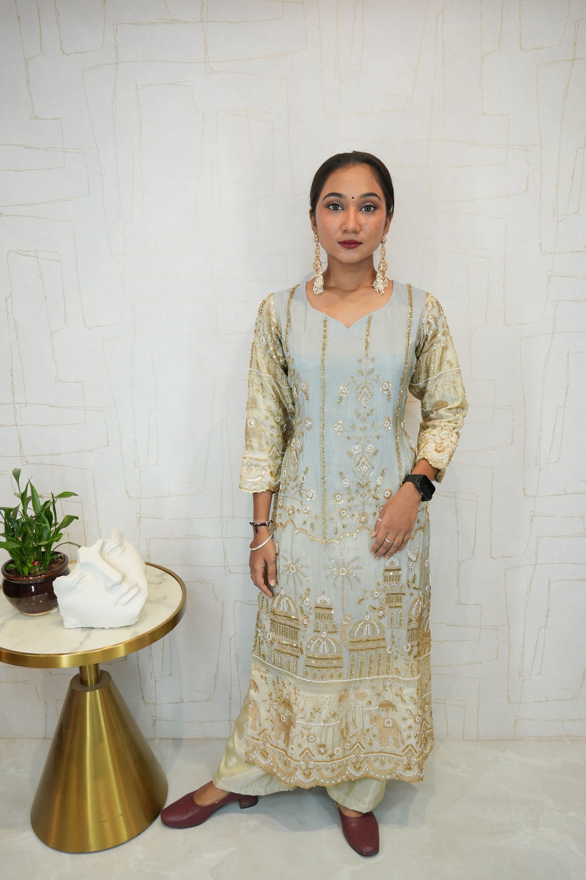 Women Embroidered Silk Blend Straight Kurta(Multicolor)