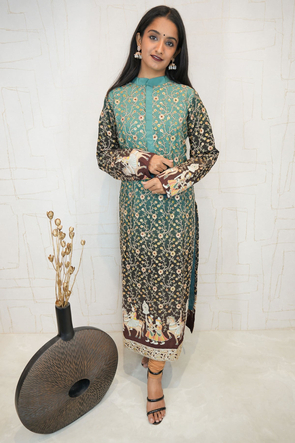 Embroidered Straight Kurta