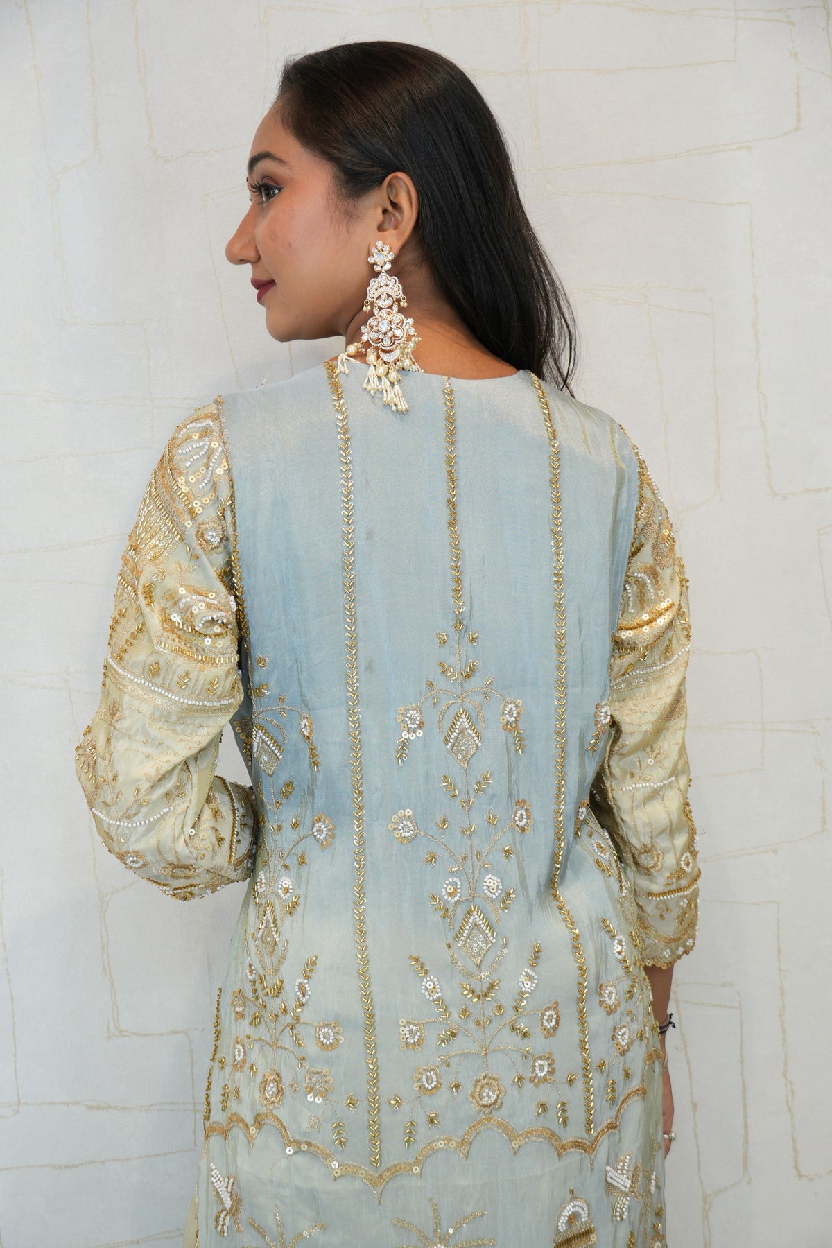 Women Embroidered Silk Blend Straight Kurta(Multicolor)