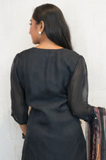 Traditional Embroidered Kurta Set (Pink, Black)