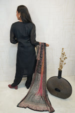 Traditional Embroidered Kurta Set (Pink, Black)