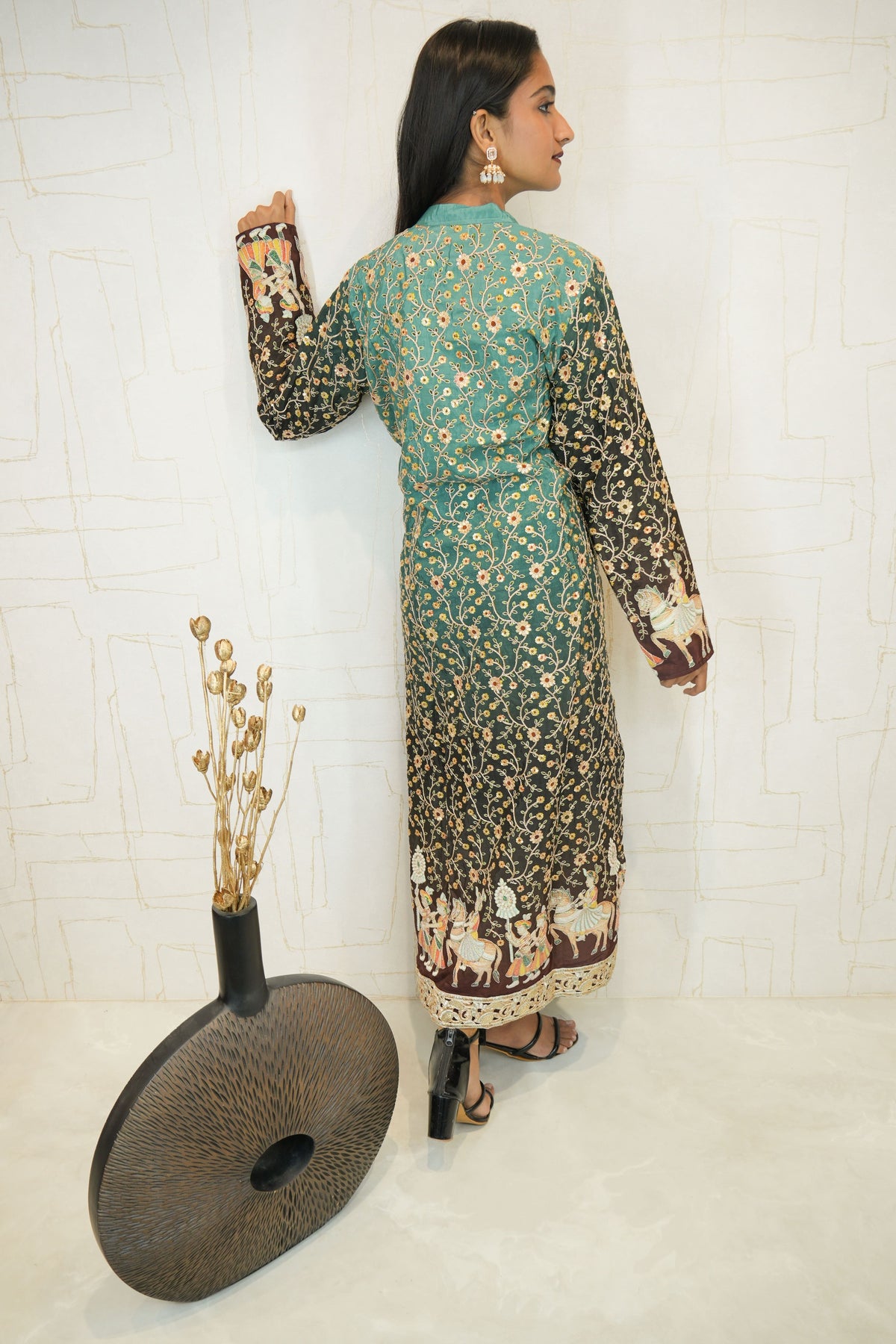 Embroidered Straight Kurta